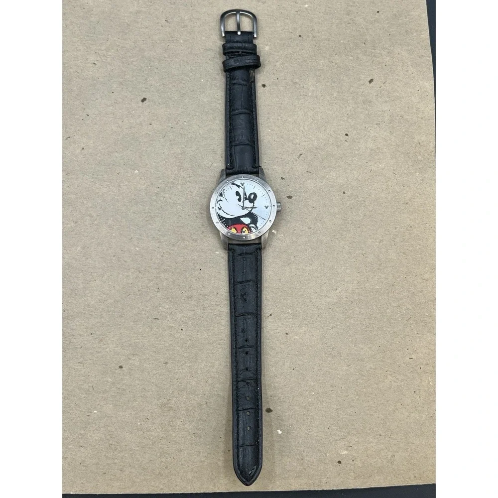 Walt Disney World LIMITED RELEASE Mickey Mouse‎ Watch Black Leather Strap Rare